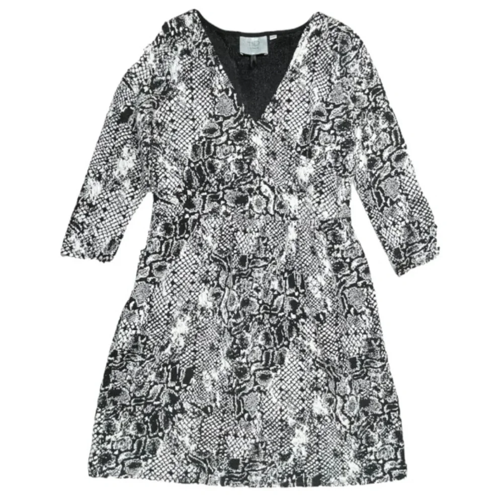 $148 Anthropologie Snake Print Dress Medium 6 8 Black White Wrap HD in Paris NWT